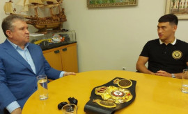 Федерация бокса Молдовы пожелала успехов Дмитрию Биволу в бою с Альваресом