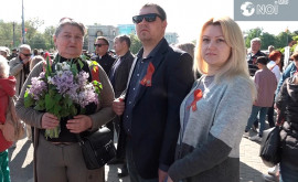 Участники Марша Победы в Кишиневе носили ленту Штефана Великого