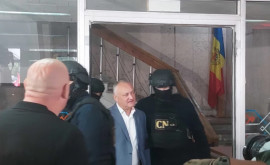 Прокуроры обжаловали решение о домашнем аресте в отношении Додона