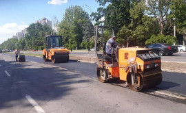 Reparația drumurilor și trotuarelor din capitală continuă