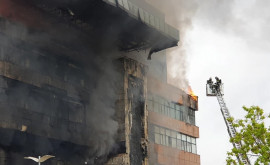 Rusia Un incendiu puternic a avariat o clădire de birouri din Moscova
