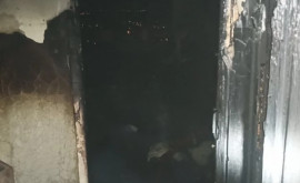 Un apartament din sectorul Rîșcani al capitalei distrus de flăcări