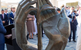 Satul cultural Katara a fost inaugurată Sculpturii Prieteniei dintre Republica Moldova și Statul Qatar