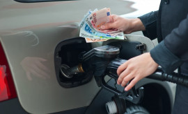 Prețul unui litru de benzină în Moldova sa apropiat de 34 de lei iar de motorină 32 lei 