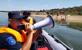 Salvatorii au lansat o campanie de prevenire a înecurilor în bazinele acvatice din țară
