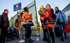 Polonia a început să restrîngă programele de ajutor pentru refugiații ucraineni