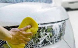 Oamenii din Verona nu mai au voie săși spele mașinile sau să ude gazonul