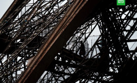 Starea Turnului Eiffel dezvăluită de o publicație franceză E plin de rugină