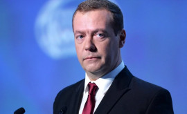 Medvedev a răspuns la demisia lui Johnson 