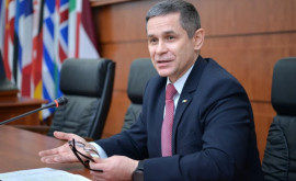 Ministrul Apărării ia răspuns lui Voronin cu privire la plîngerile militarilor