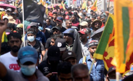 Proteste în Sri Lanka Președintele a fugit de teama mulțimii