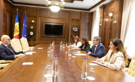 Игорь Гросу встретился с новым послом Республики Польша в Молдове