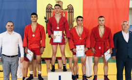 Sportivii moldoveni au cîștigat 15 medalii la turneul internațional de sambo