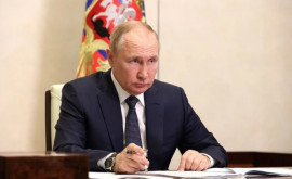 Песков сообщил что Путин планирует осенью несколько визитов за рубеж