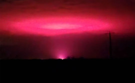 O lumină bizară a apărut pe cerul unui oraș din Australia