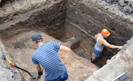 Istoricii fac săpături arheologice în centrul Capitalei