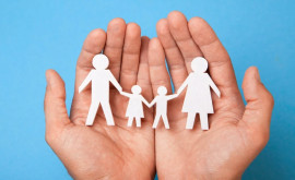 CNAS a finanțat indemnizaţiile destinate familiilor cu copii
