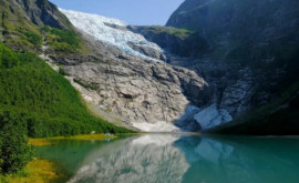 Elveţia O trecătoare alpină acoperită de gheaţă peste 2000 de ani a ieşit la suprafaţă
