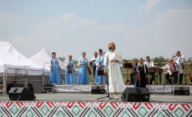 Ирина Влах на фестивале гагаузских ковров Мы сохранили множество традиций и обычаев