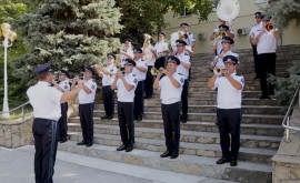 Пограничная полиция поздравила граждан Молдовы с национальным праздником