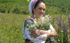 Interpreta de muzică populară Ioana Căpraru își sărbătorește ziua de naștere
