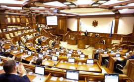 Inițiativa legislativă de instituire a voucherului pentru formare profesională susținută în Parlament