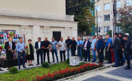 Gudsi Osmanov Azerii din Moldova sau adunat în jurul președintelui și a poporului său