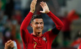 Ronaldo asaltat de fani după meci Norocoșii au primit autografe