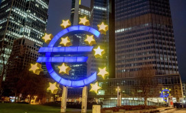 Economiştii avertizează că o recesiune în zona euro este aproape inevitabilă