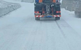 În România a venit iarna A fost închis cel mai înalt drum rutier din țara vecină