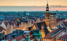 Polonia va plafona în 2023 preţurile la electricitate pentru gospodării şi micile afaceri
