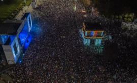 Рекорд в Кишиневе Десятки тысяч человек побывали вчера в центре столицы