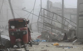 При взрывах в столице Сомали 100 человек погибли и сотни пострадали