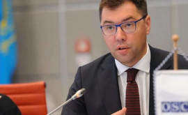 Посол Украины сравнил темпы помощи Германии Киеву с еле едущим спорткаром 