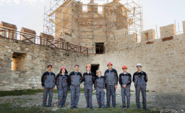 Молодежь с обоих берегов Днестра приняла участие в восстановлении Бендерской крепости 