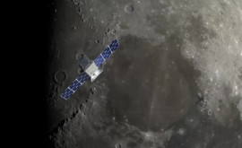 Un mic satelit NASA ajuns pe orbită în jurul Lunii