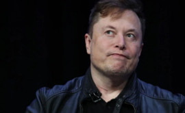 Musk șia concediat un inginer pe Twitter după ce la contrazis public
