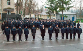 Офицеры и младшие офицеры приняли торжественную присягу
