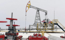 Petrolul se scumpește după ce a scăzut la nivelul minim din 2022