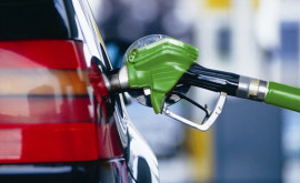 Бензин и дизтопливо в Молдове продолжают дешеветь 