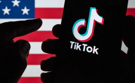 Bugetarii americani nu vor mai putea să descarce TikTokul pe telefonul de serviciu