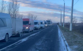Несколько молдавских семей застряли на 34 часа на границе на морозе