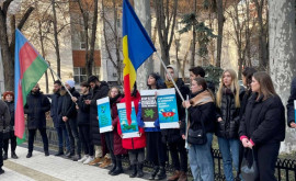 У стен представительства ООН в Молдове прошел мирный пикет