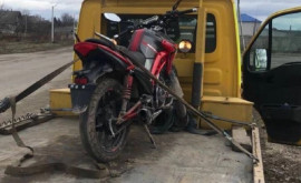 Un bărbat din Glodeni prins beat la ghidonul unei motociclete