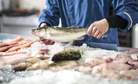  În magazine din Soroca sar vinde pește infectat cu paraziți