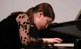 O pianistă din R Moldova a cîștigat Marele Premiu la un concurs internațional