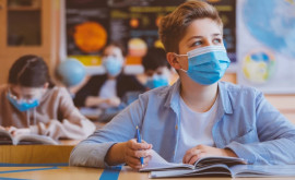 Crește alarmant numărul cazurilor de infectare cu gripă în școli