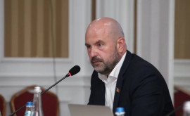 Cine este Vladimir Bolea cel care rămîne în noul guvern al R Moldova