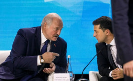 Лукашенко гарантировал Зеленскому спокойный перелет в Минск на переговоры с США и Россией