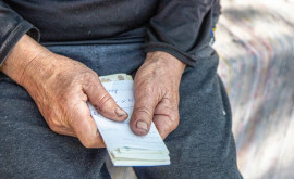 Peste 15000 de pensionari din Moldova nu primesc pensii
